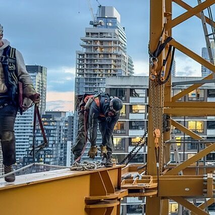Each time we move the crane, we climb a little higher - so moving it has become an exciting milestone marker in the iconic momentum of The One.

LuxuryRealEstate #LuxuryLiving #RealEstateInvesting
#TorontoRealEstate #MizrahiDevelopments 
#theonetoronto

3/3

📷 @joyvontiedemann
